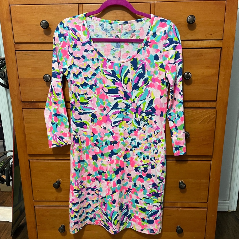 Lilly Pulitzer T-Shirt dress.
